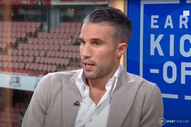 Robin van Persie’s reply speaks volumes as he shows where Man Utd and Arsenal loyalties lie