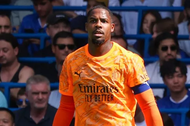 Chelsea fans send X-rated message to Mike Maignan after failed transfer talks