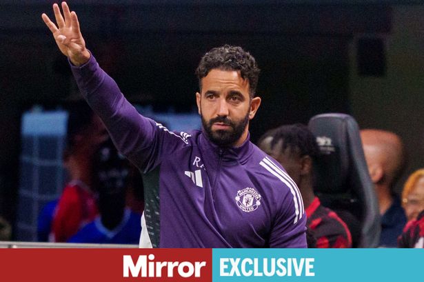 Man Utd can make ‘unbelievable’ signing but face major issue as transfer talks begin