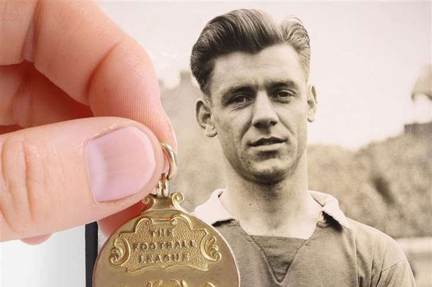 Very rare Chelsea title medal on sale at auction and is expected to raise five-figure sum