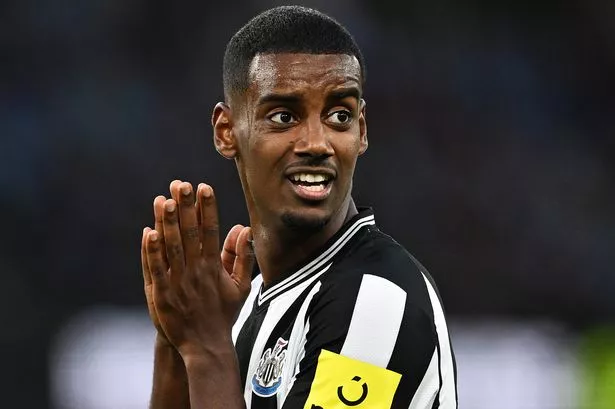 Alexander Isak suspicions raised as agreement reached on Liverpool transfer target