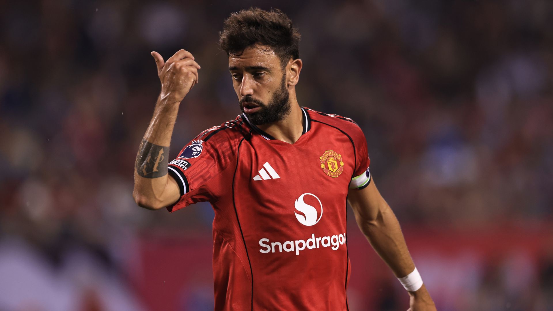 Fernandes critical of 'lazy' Man Utd display and hopes for 'one or two' more signings