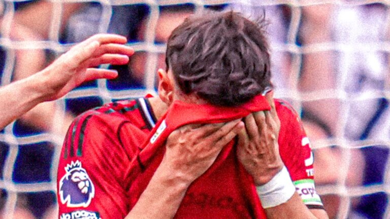 Fernandes skies penalty in Man Utd’s controversial draw with Fulham