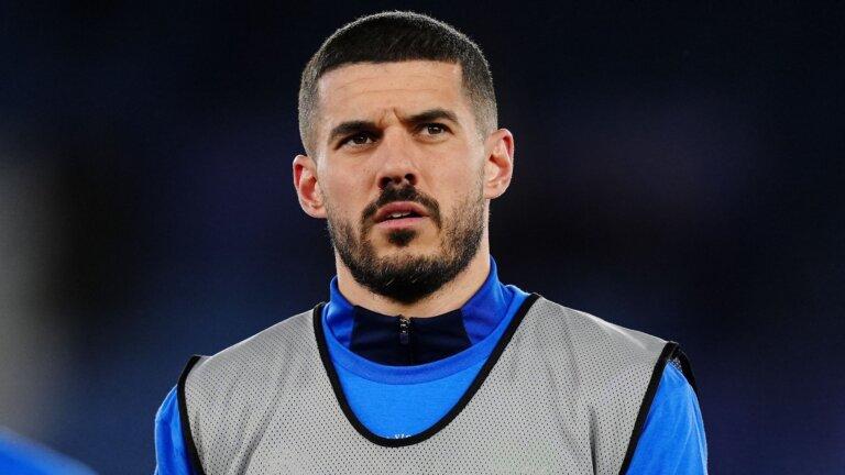 Wrexham confirm Coady signing and close in on Moore