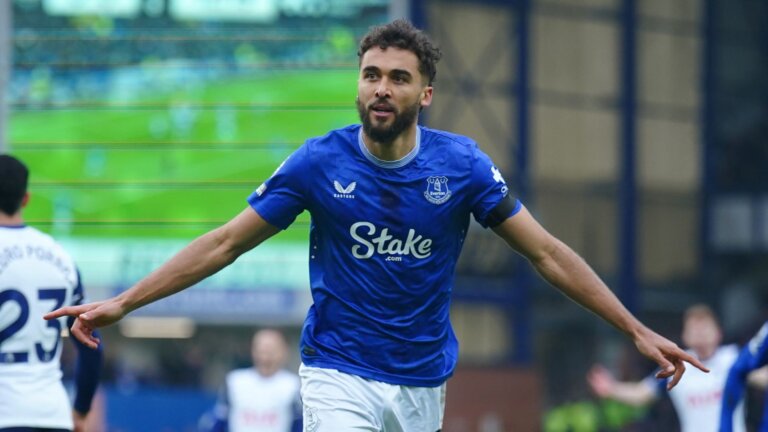 Calvert-Lewin agrees to join Leeds in principle