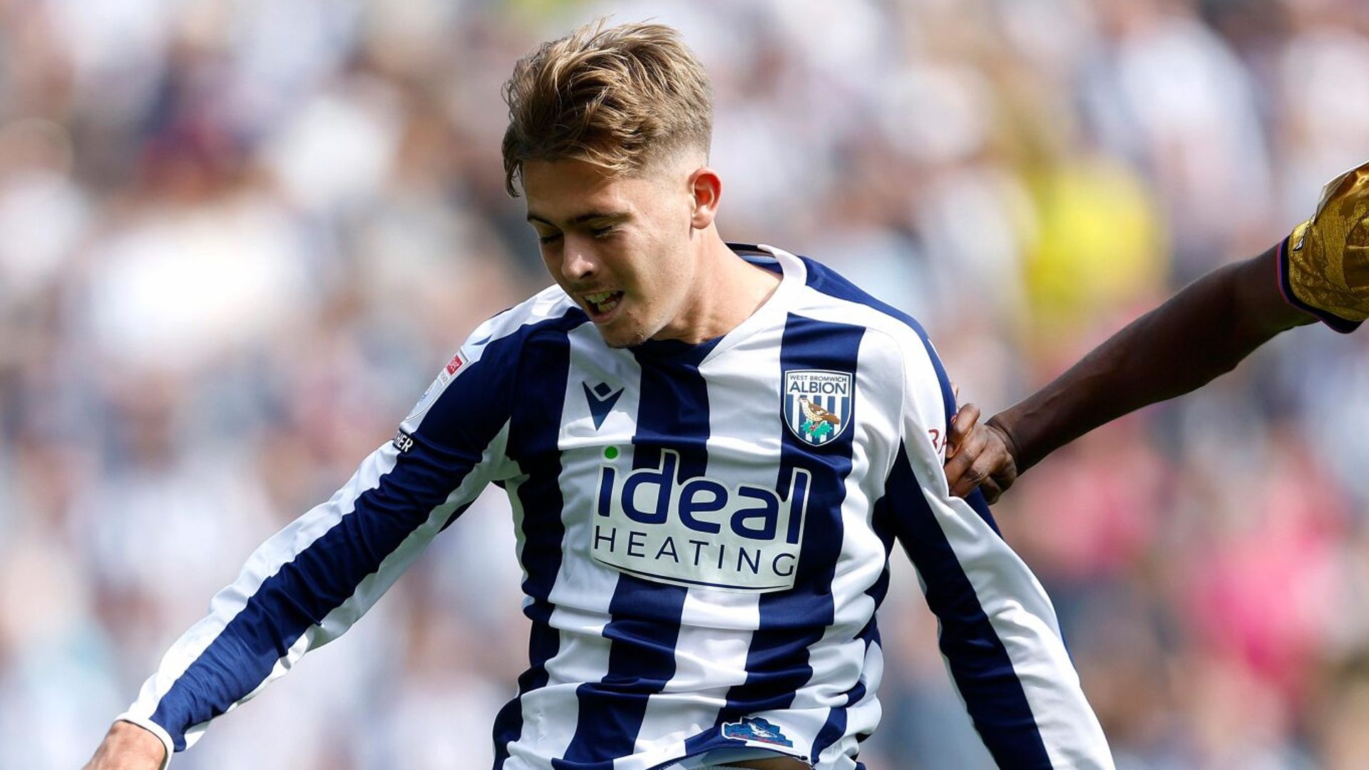 Price strikes as Mason gets off to winning start with West Brom