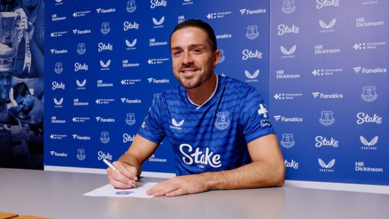 Grealish signs for Everton on loan