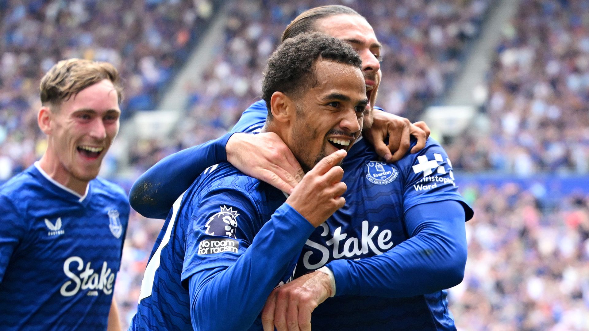 Grealish stars as Everton beat Brighton to make perfect start at new stadium