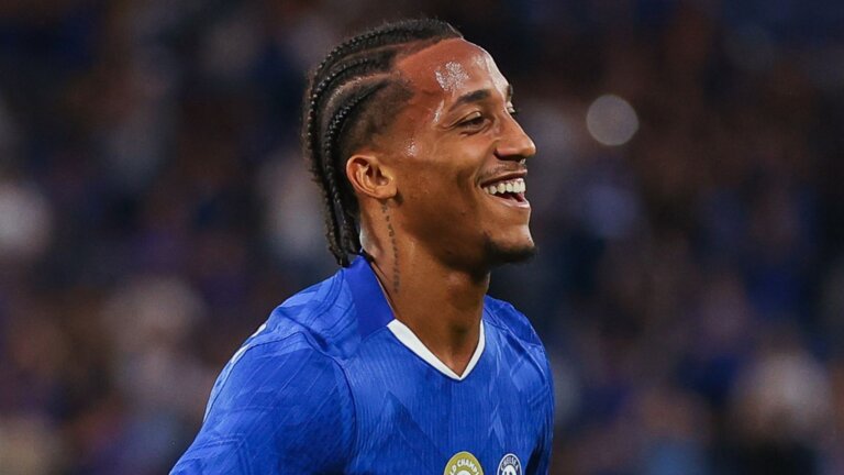 Pedro holds advantage over Delap as Estevao and Gittens shine against Leverkusen