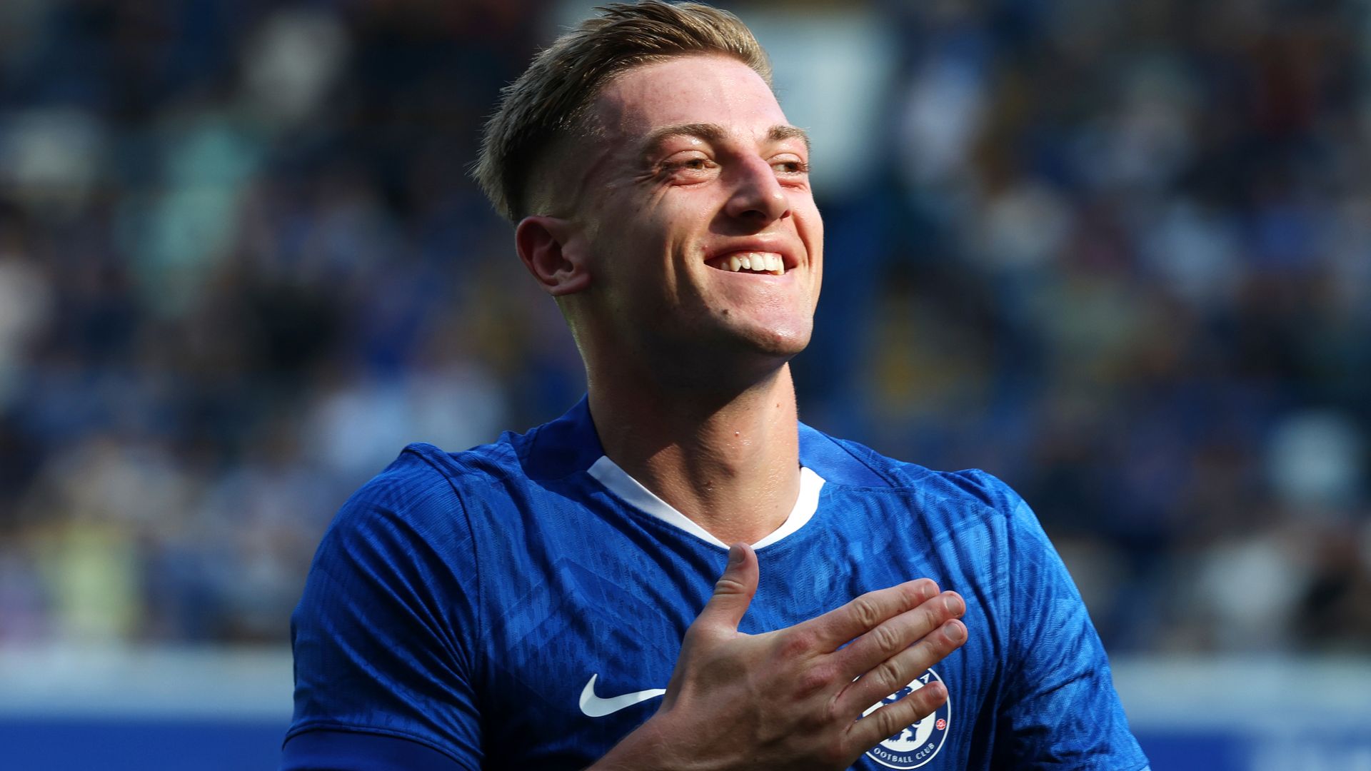 Delap at the double as Chelsea thump 10-man AC Milan in final friendly