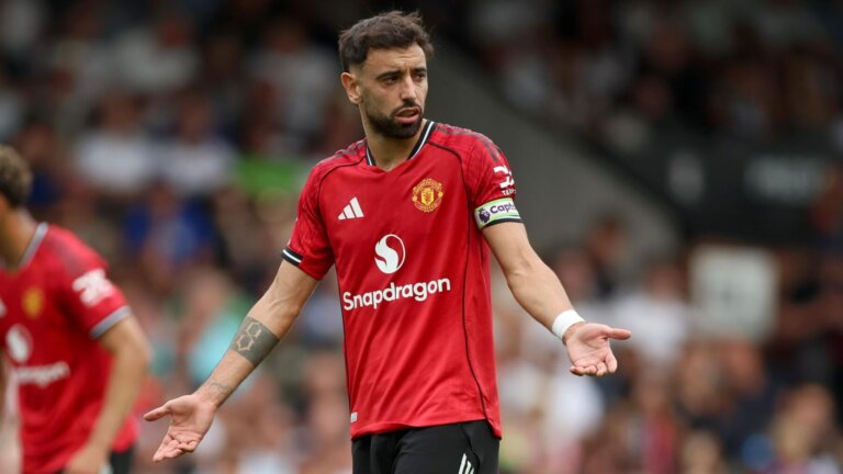 Neville: Man Utd display opened scars, they need a midfield signing