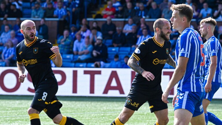 Livingston mount comeback to earn draw against 10-player Kilmarnock