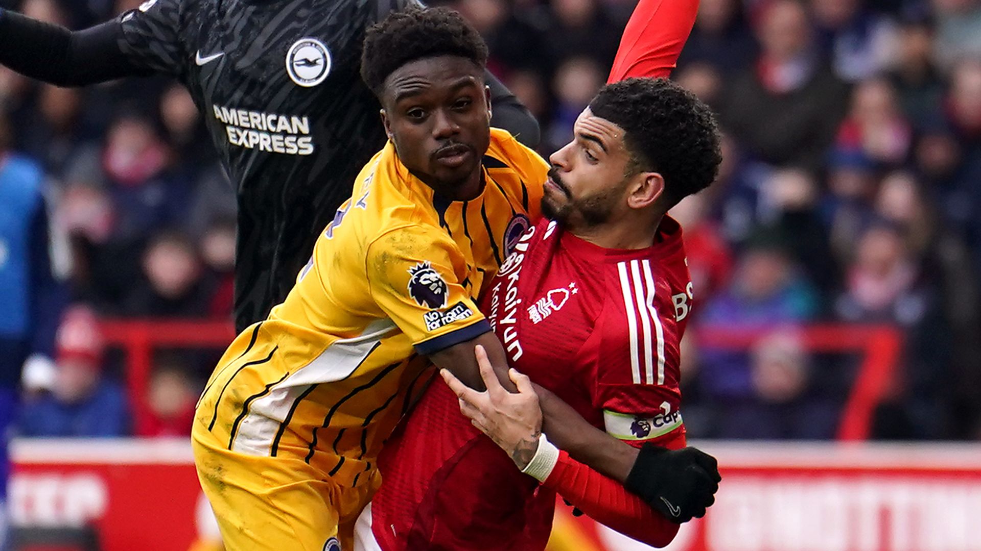 Premier League referees to award more penalties for holding