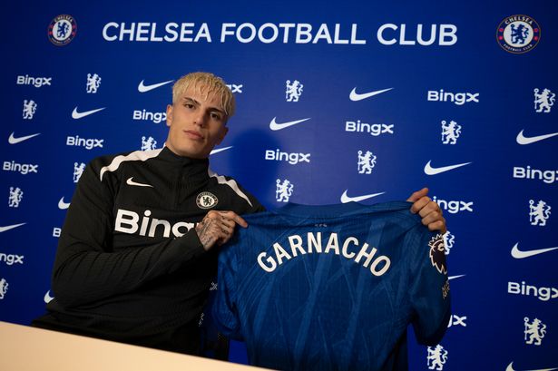 Alejandro Garnacho offers nod to Man Utd with choice of Chelsea shirt number