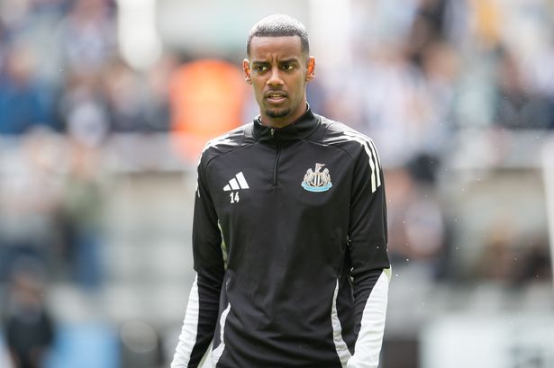 Newcastle identify third target to replace Alexander Isak after Liverpool transfer agreement