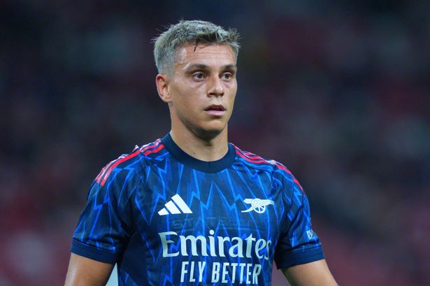 Arsenal rejected late Leandro Trossard transfer approach as midfield sale truth emerges