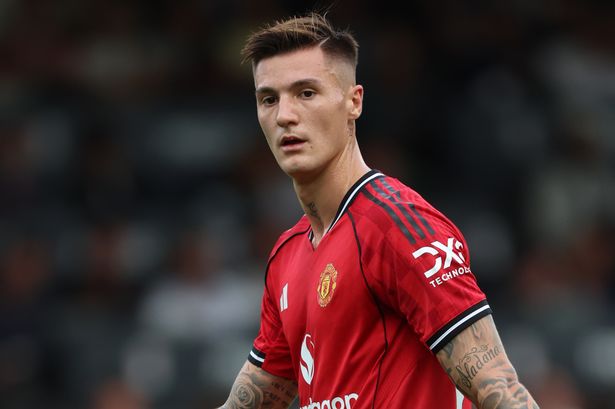 Benjamin Sesko handed Man Utd warning after Ruben Amorim transfer failure: ‘Still very weak’