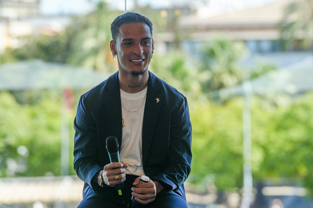 Man Utd flop Antony claims he turned down Champions League giant on transfer deadline day