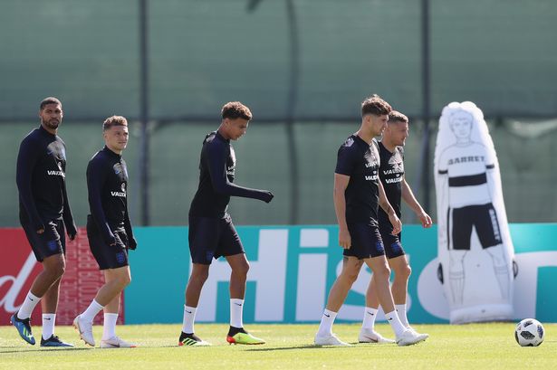 Wrexham can still sign 37-cap England star and ex-Man Utd ace who snubbed them