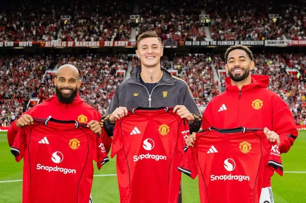 Jeff Stelling slams Man Utd’s transfer window with two ‘essential’ things they failed to do