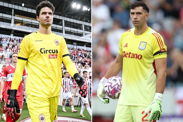 Man Utd lodge new goalkeeper bid in transfer twist amid Aston Villa move