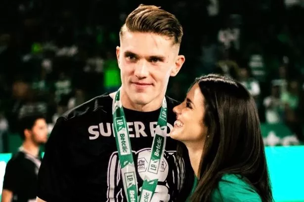 Viktor Gyokeres has awkward response to new Arsenal chant about his ex-girlfriend
