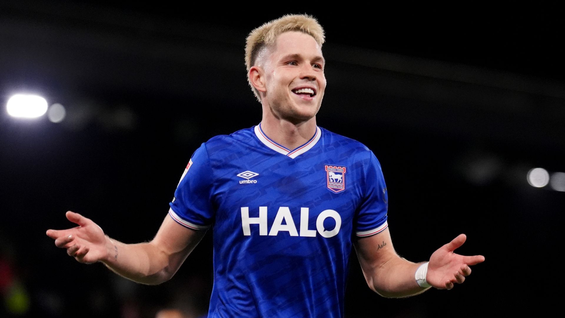 Sheff Utd's dismal start sinks to new low after crushing Ipswich defeat