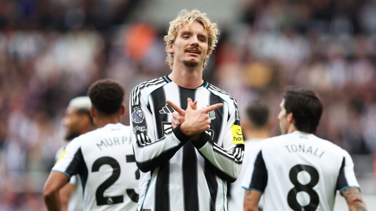 Woltemade scores on debut as Newcastle beat Wolves to secure first win