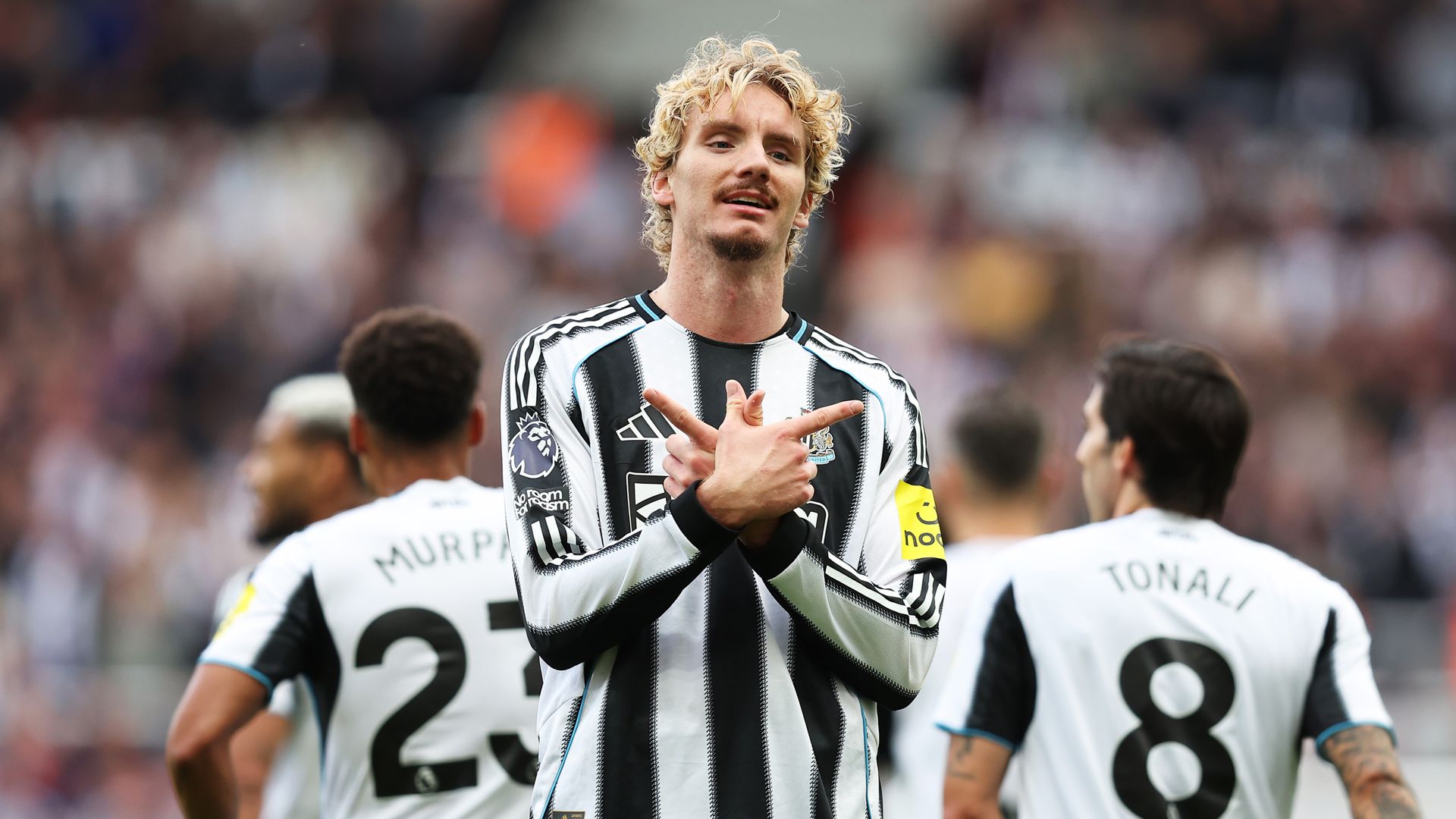 Woltemade scores on debut as Newcastle beat Wolves to secure first win